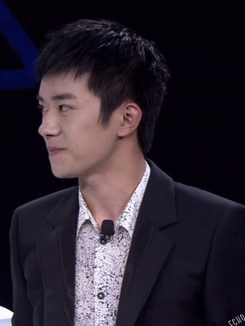 易烊千玺平头##易烊千玺宝马新生代代言人##易烊千玺未来科技感