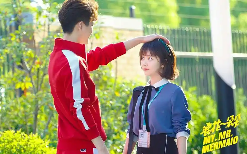 【浪花一朵朵 || 谭松韵×熊梓淇 || 游泳运动员和体坛记者间的小故事