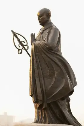 唐三藏左侧面全身