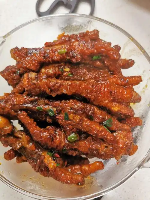 刷了很久的小红书,看了关于好多虎皮鸡爪的做法.