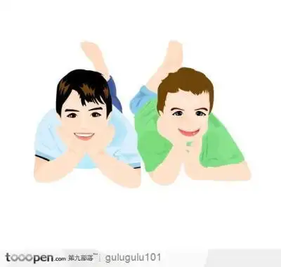 托腮微笑的两个男孩