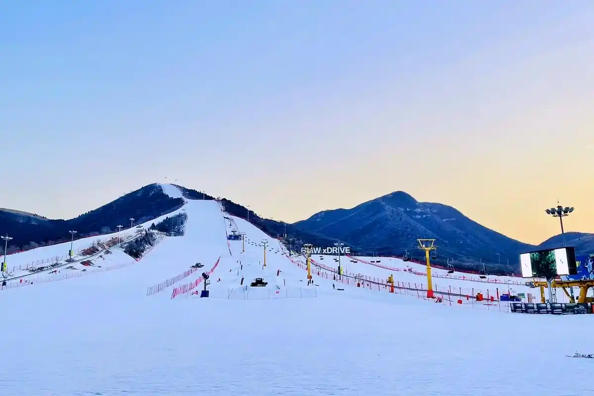 来渔阳滑雪场滑雪啦