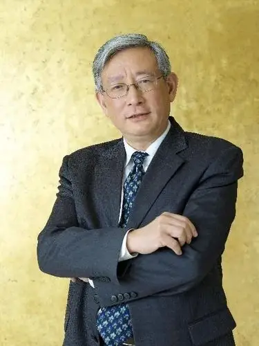 曹景行被证实跳槽江西卫视 将主持《深度观察》