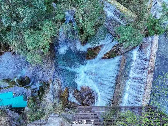 跟着榜单去旅行##会囤的人先享受世界##游五彩凉