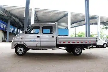 2l 88马力 2.71米双排栏板微卡(后双胎)(sc1031gas53) 卡车图片