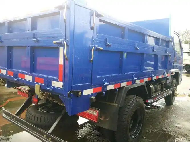 时风风顺国五490排半3.19米工程自卸车