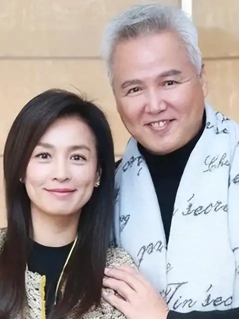 近日,张庭与丈夫林瑞阳在大陆开设的公司在某社交平台上进行了公司8