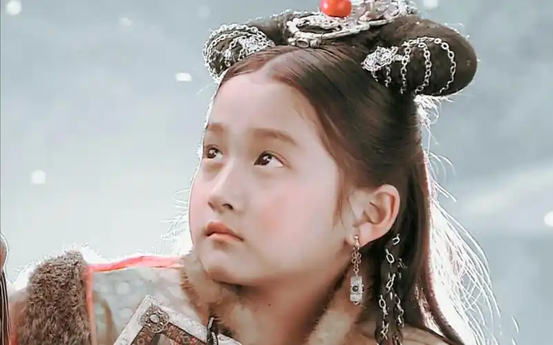 日月凌空‖童年花吉娜娜‖关晓彤cut 01