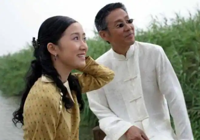 杜宪恩爱40年,女儿是他的骄傲2003年,陈道明在看到左小青的一张照片后