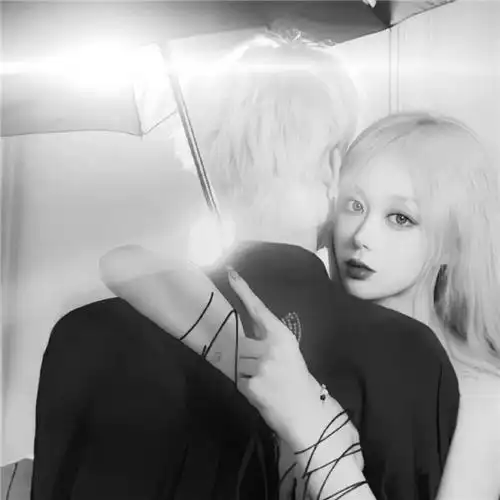 情侣头像高质量黑白一对两张图片