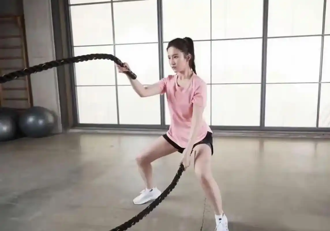 刘亦菲在荧幕上的每一刻美丽,都是她辛勤汗水的见证,成功绝非偶然.