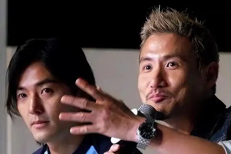 郑伊健和刘德华一样,也是香港男演员兼歌手,他的祖籍是广东恩平.