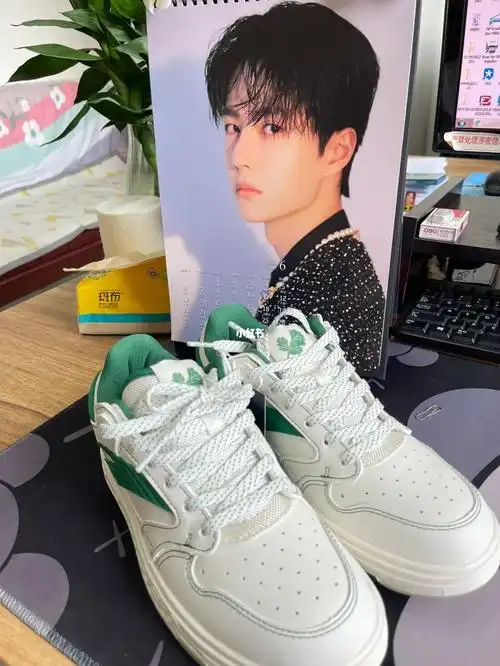 安踏  #王一博  #安踏香菜鞋  心心念念的香菜鞋终于到了,虽然没抢到