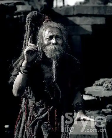 电影《刀见笑》:"老年不宜"的另类江湖