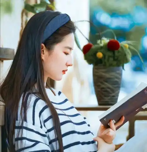 刘亦菲有哪些图适合做头像? - 知乎