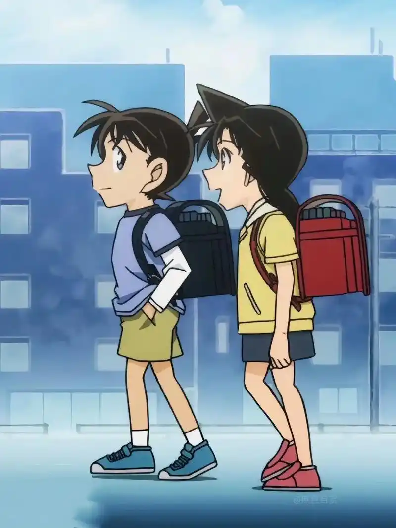 "全世界都知道新一喜欢小兰 包括你,灰 - 抖音