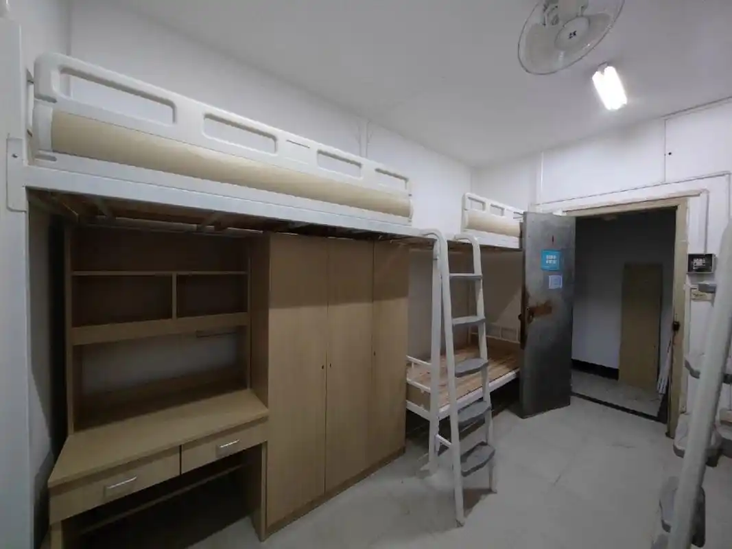 南京工业大学象山学生宿舍介绍五人间篇 象山苑学生宿舍为我校一个较