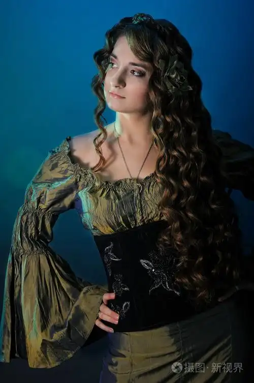 中世纪穿裙子的女孩