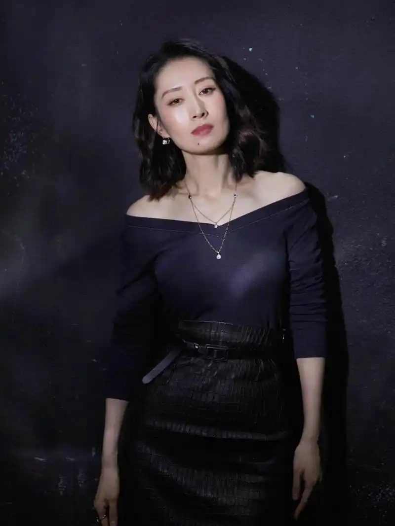 刘敏涛美妆壁纸,美丽尽在指尖!