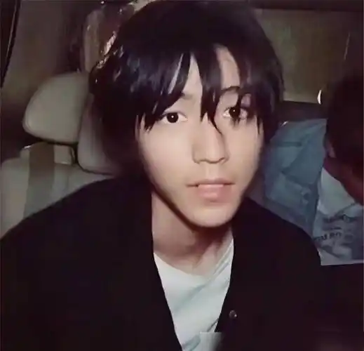 男星卸妆后样子,鹿晗沧桑,王俊凯油腻,看到杨洋不愧是军艺校草_大图