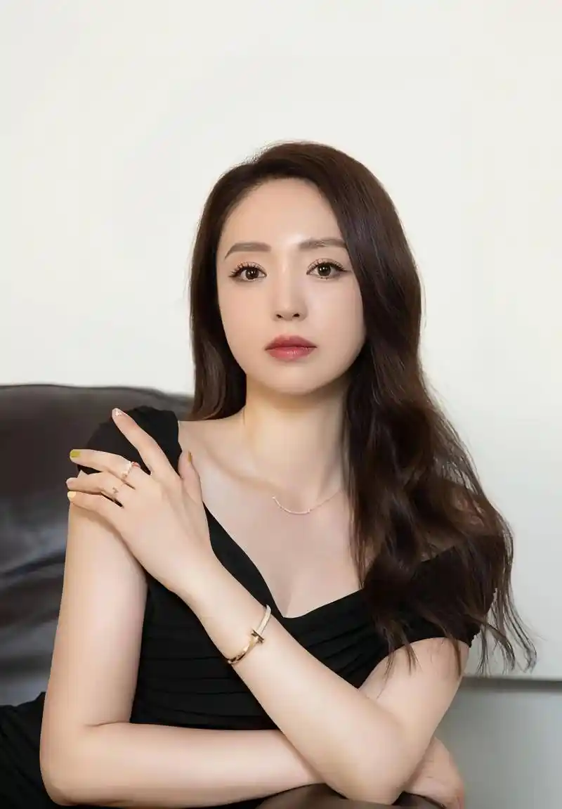 优秀女演员「董璇」的经纪人