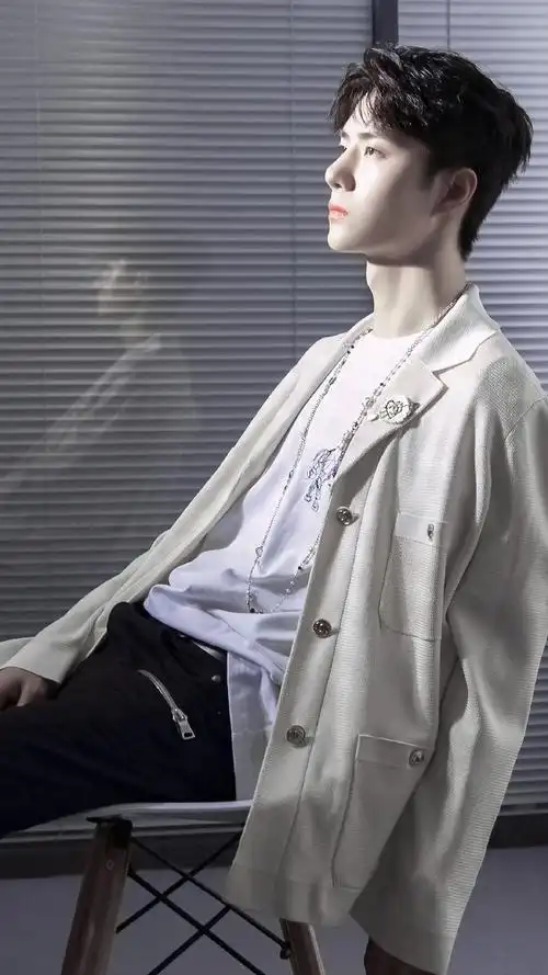 2020年8月6日 20:28   关注  手机壁纸 背景 爱豆 王一博 评论 收藏