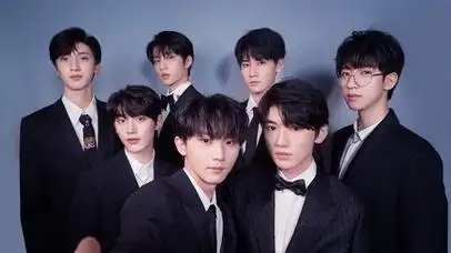 西装少年男团帅哥贺峻霖严浩翔张真源#刘耀文宋亚轩丁程鑫马嘉祺tnt