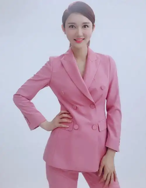 龙洋壁纸及主持照