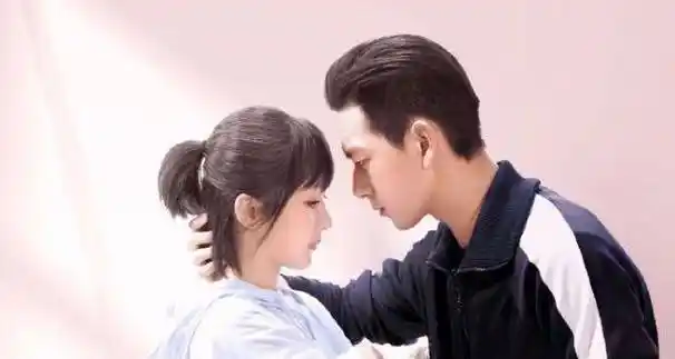 原创邓伦一双鞋穿10集吃皮蛋味冰淇淋此剧真实还原180线艺人生活