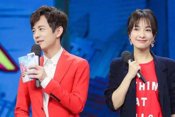 吴昕和李易峰上面关系曾哭诉被网暴