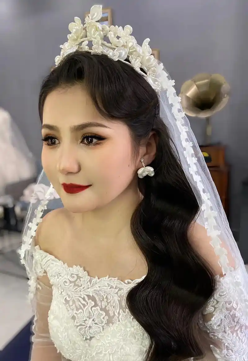 reyal 婚纱摄影 婚妆可约 #最美新娘 #美出高级感 # - 抖音