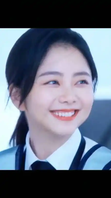 谭松韵33岁状态##谭松韵给小可乐打码