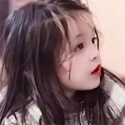 嘟嘴小女孩头像超萌可爱 儿童头像超萌女孩嘟嘴_女生头像_美头网