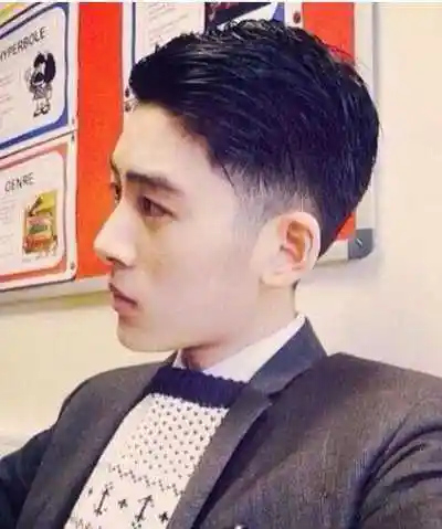 电男生发型图片(电发发型图片男蓬松)