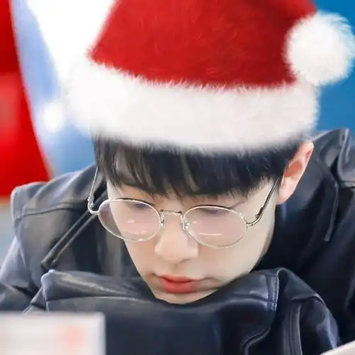 肖战圣诞头像系列好可爱好合适啊
