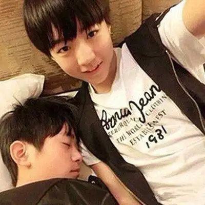 【图】王俊凯和女朋友吻照曝光 李佳宁的资料被扒