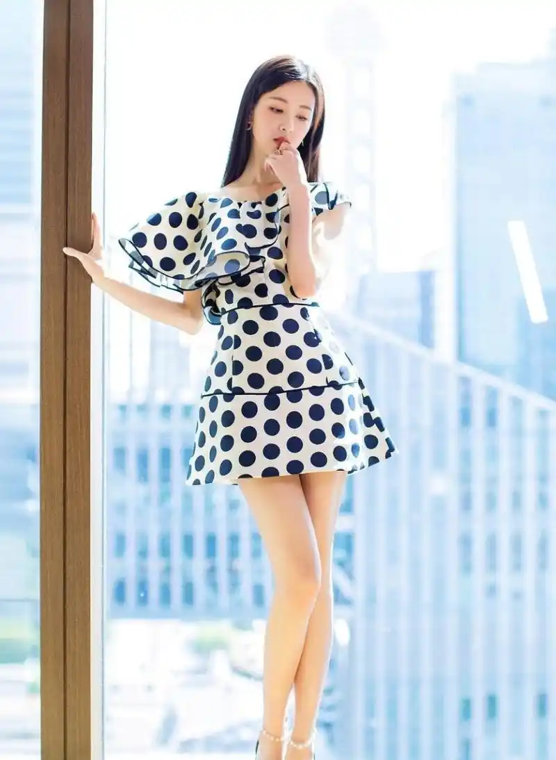 陈都灵  美腿玉足合集