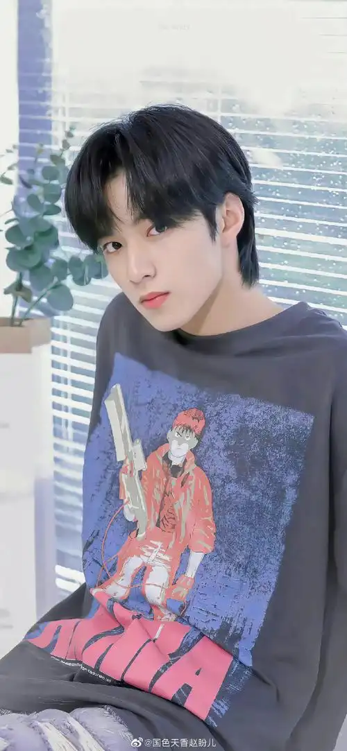 刘耀文屏保#来看一些刘耀文很适合做屏保的氛围感神图!