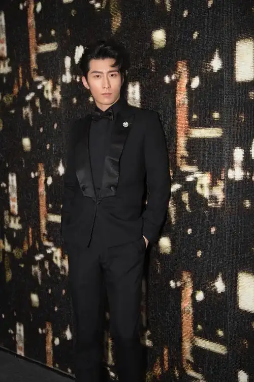 唱演俱佳!北影节窦骁倾情献唱致敬电影-搜狐大视野-搜狐新闻