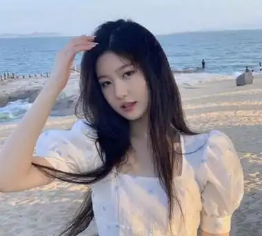 头像女生简单气质,2021独一无二头像霸气女图4