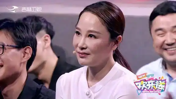 欢乐送贾冰诉说当年得语言障碍症的原因李丽丽哭了咋回事