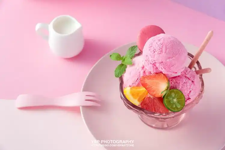 美食摄影 | 草莓味雪糕 x hoking