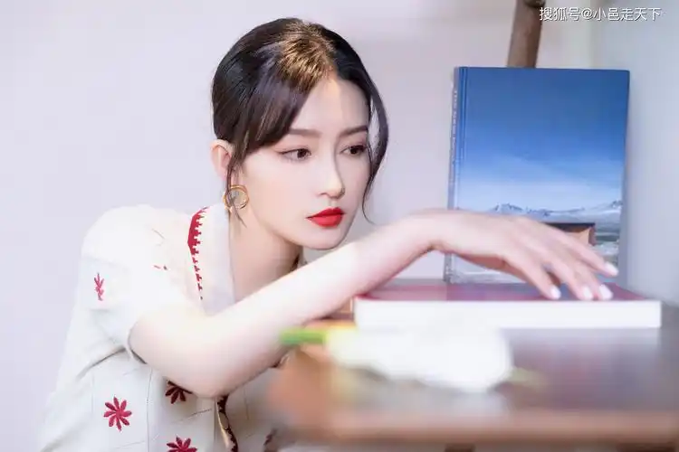 李沁休闲家居服写真合集