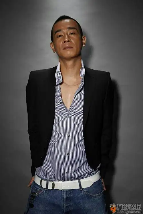 晒出你心中的那个陈小春