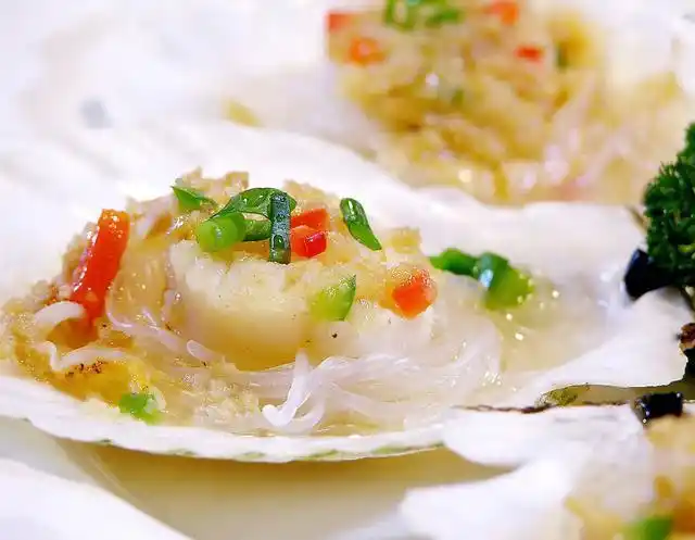 蒜蓉粉丝蒸扇贝怎么做?