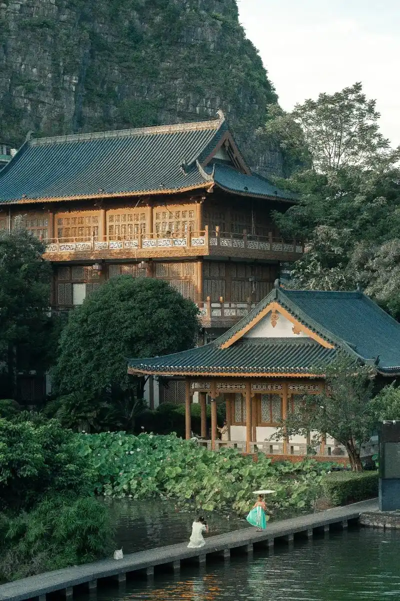 廊腰缦回,檐牙高啄 #摄影 #古建筑之美 #治愈 #古风 # - 抖音