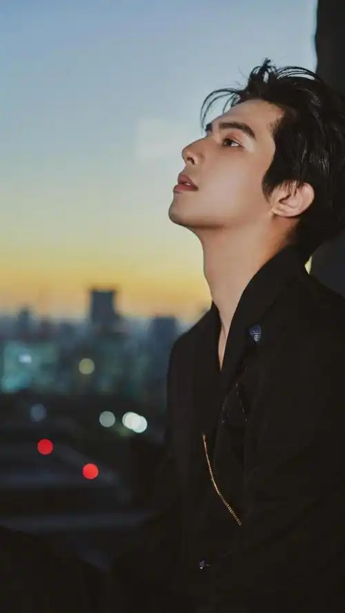 二月男友宋威龙帅气写真