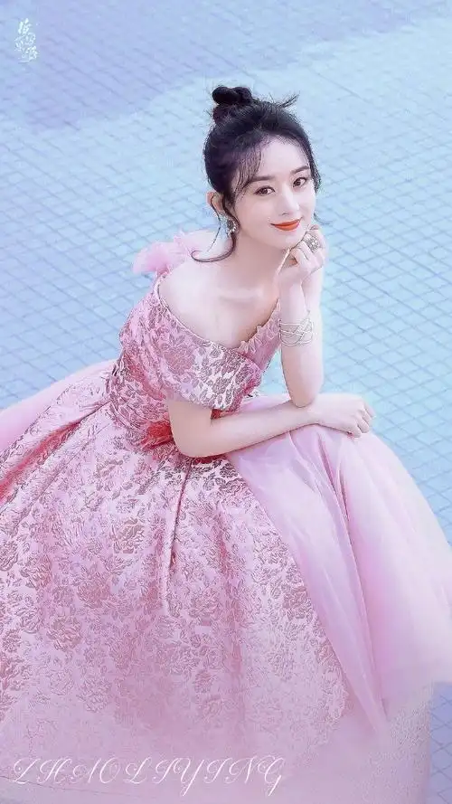 赵丽颖粉色公主裙