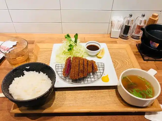 工作日的单人午餐