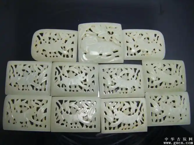 清代和田玉腰带一套